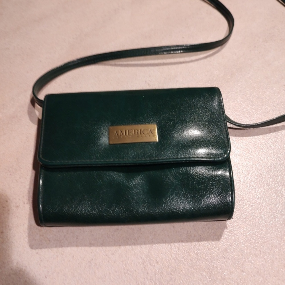 Vintage America Perry Ellis crossbody avocado green bag, retro Cross style